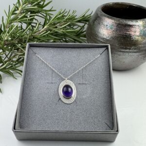 Oval Amethyst Intensity Necklace
